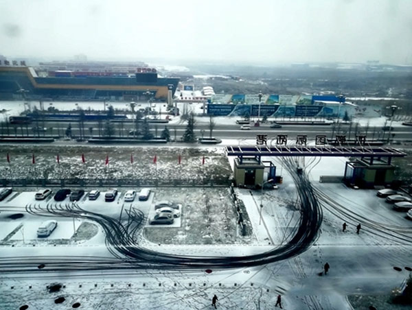 膜結(jié)構(gòu)在遇見下雪時怎么辦？